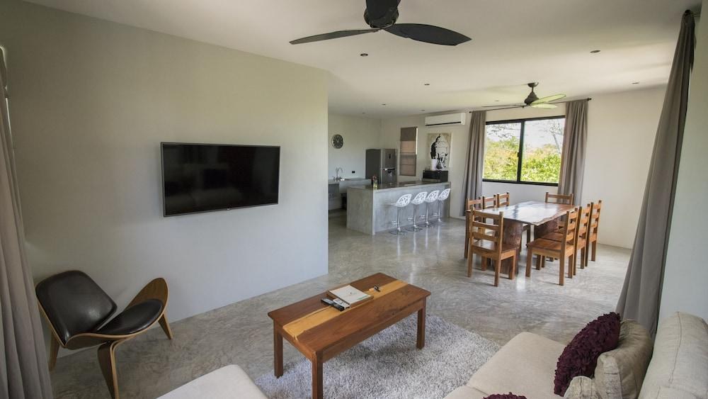 STARFIT Hotel Boutique with access Beachclub, Gym & Spa photo 2