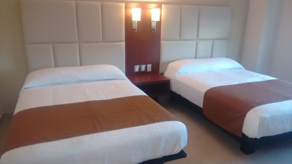 Ave Inn Hotel