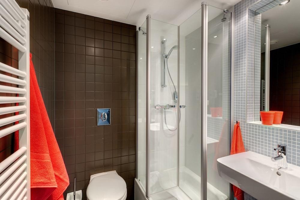 MEININGER HOTEL BERLIN AIRPORT photo 4