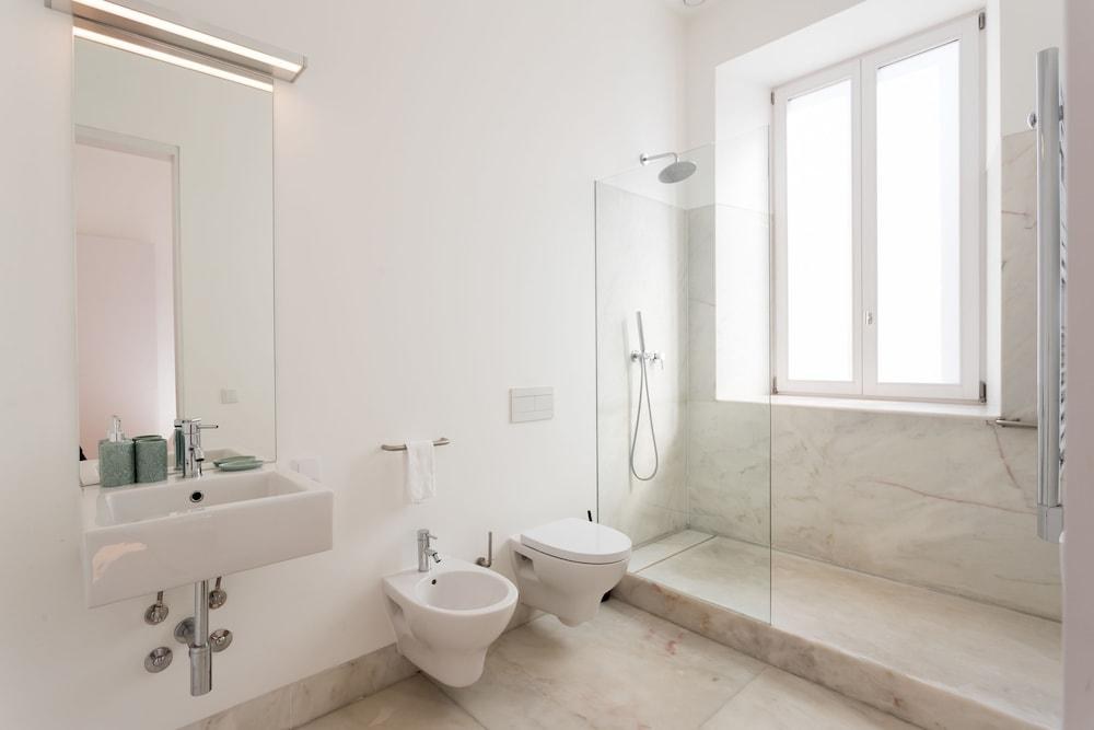 Chiado Studio and One-Bedroom Apartment - by LU Holidays photo 3