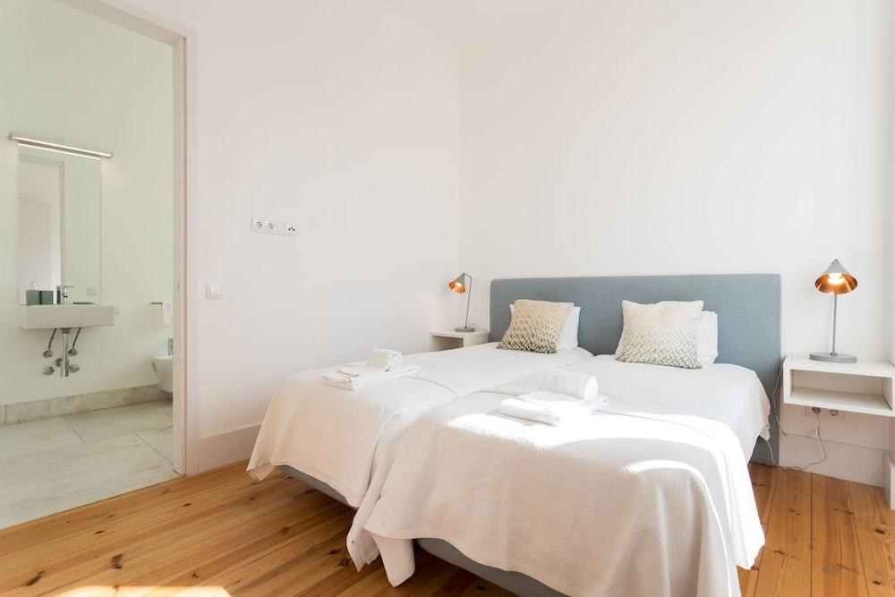 Chiado Studio and One-Bedroom Apartment - by LU Holidays photo 4