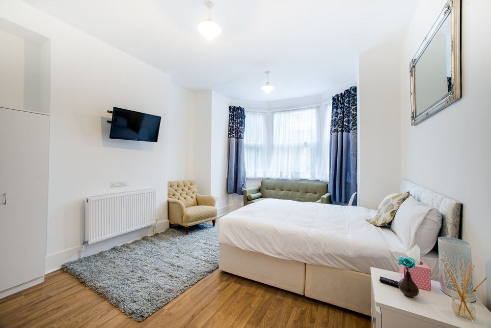 United Lodge Hotel & Apartments photo 1