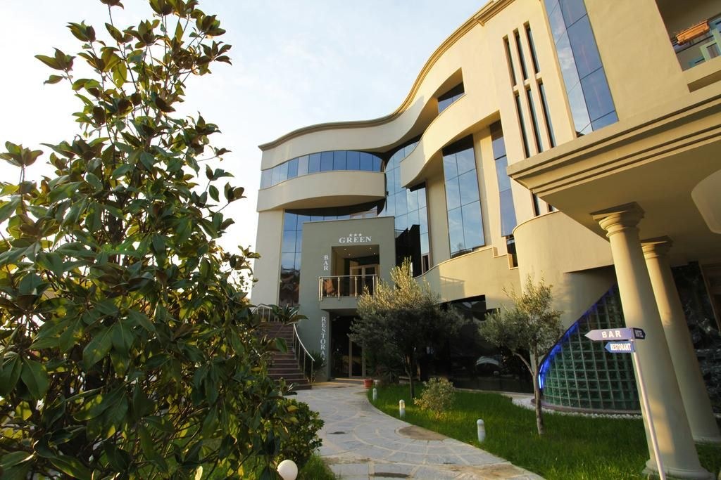 Green Hotel photo 1