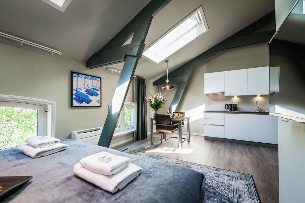 YAYS Amsterdam Maritime by Numa photo 2