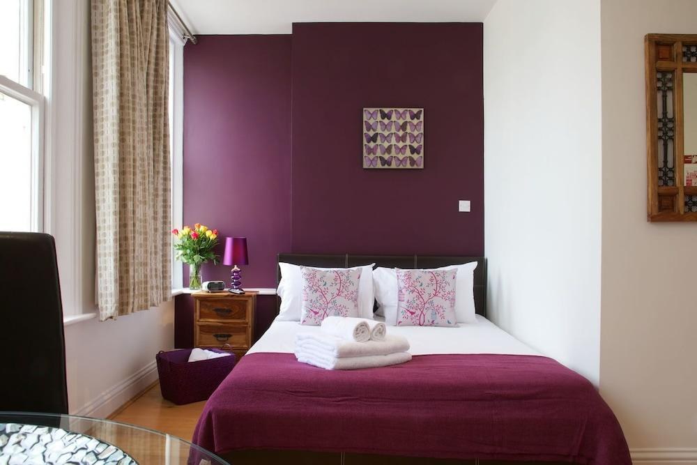 Longridge Road Apartments photo 3