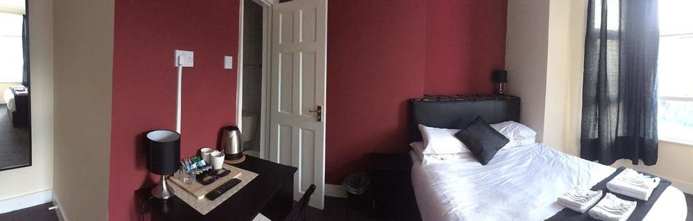 OYO STRATFORD HOTEL photo 1