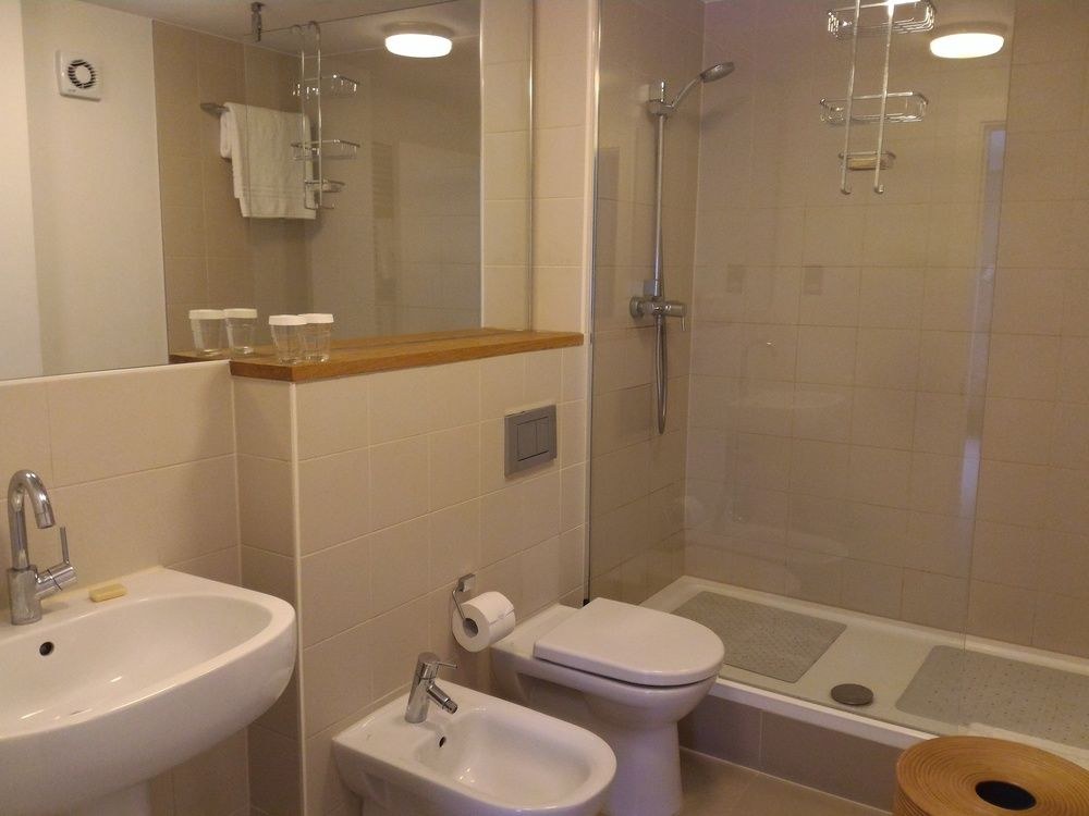 Monarch House Serviced Apartments photo 1