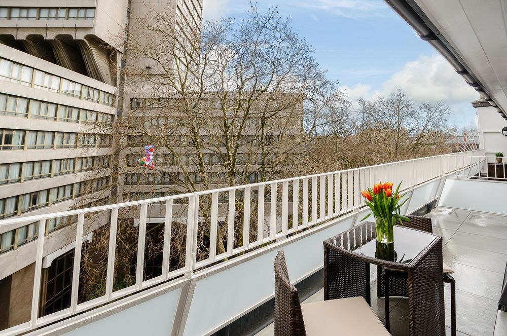 Lak Serviced Apartments photo 1
