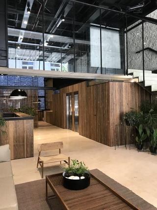 AQ Tailored Suites photo 1