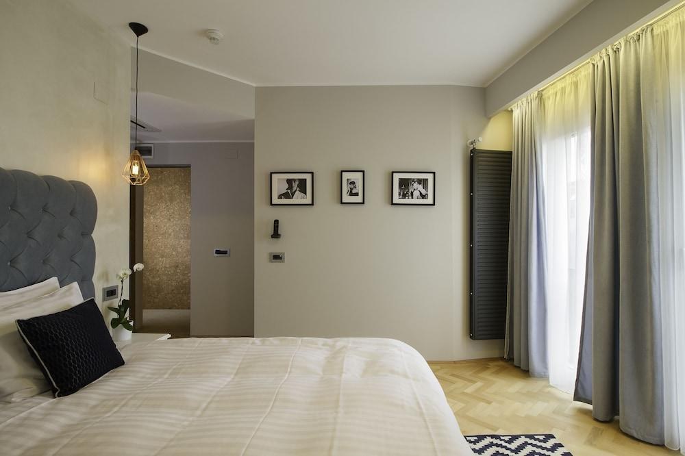 Venis Boutique Residence photo 2