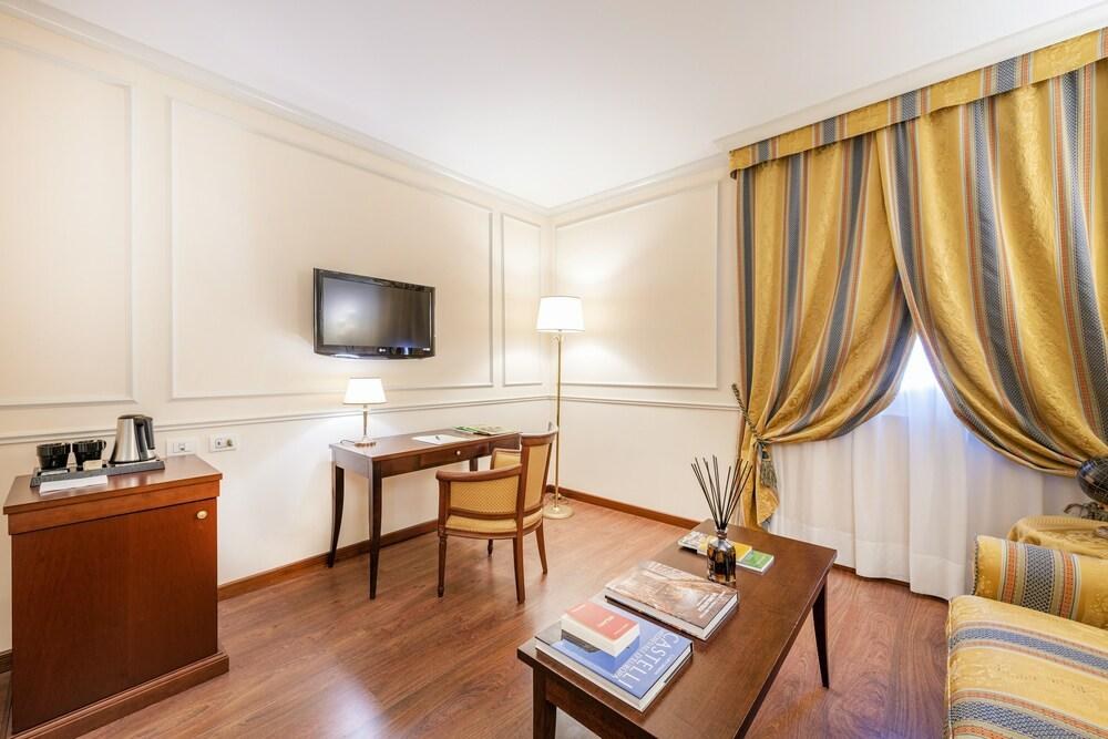 The Regency, Sure Hotel Collection by Best Western photo 3