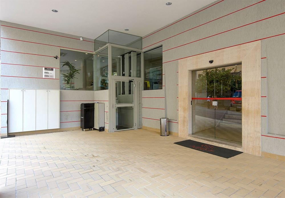 EZ ACLIMAÇÃO HOTEL
