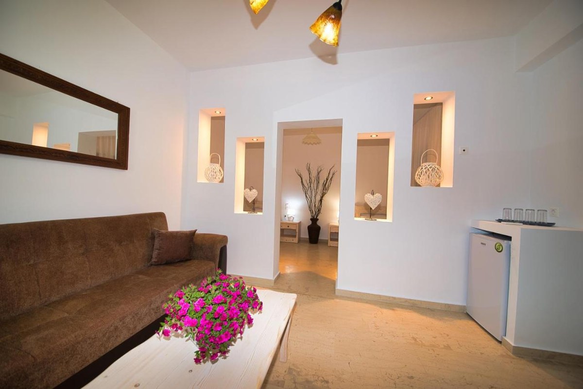 VILLA ANGIRA photo 3