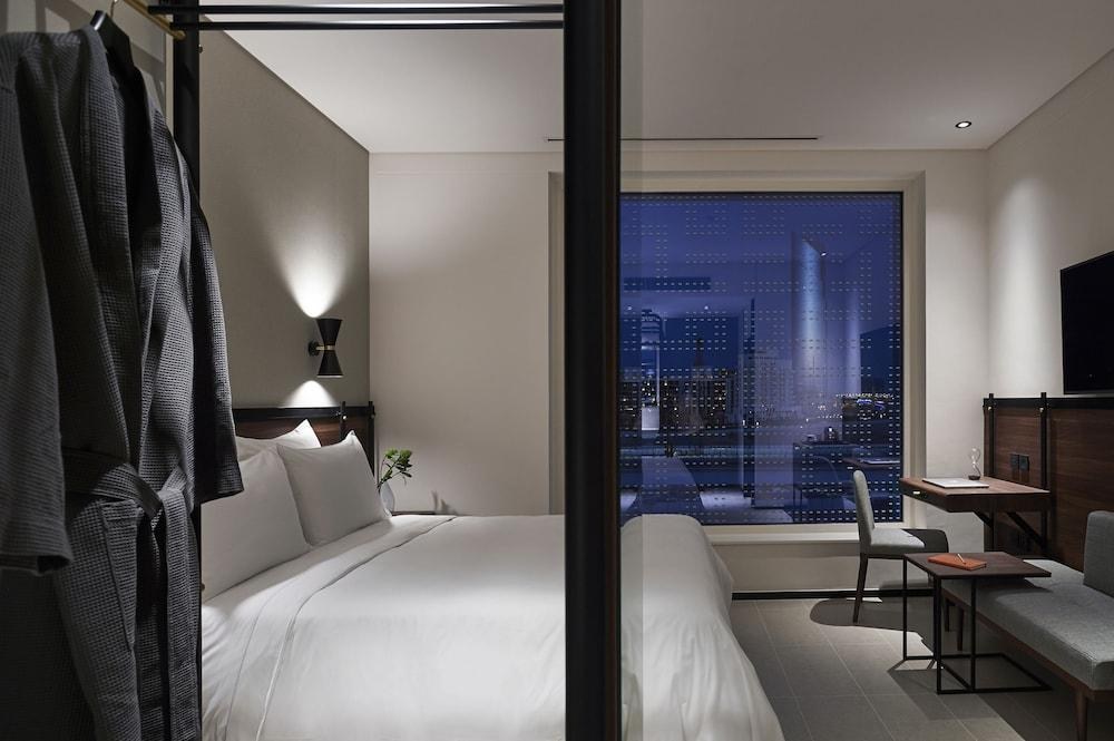 FORM HOTEL DUBAI A MEMBER OF DESIGN HOTELS photo 2