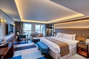 QUEEN ELIZABETH 2 HOTEL photo 2