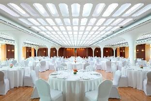 QUEEN ELIZABETH 2 HOTEL photo 3