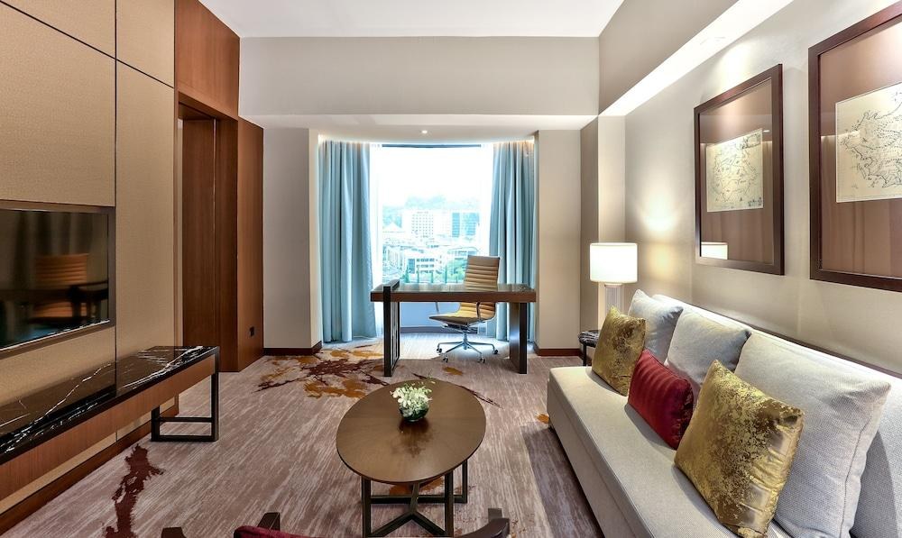 Hilton Kota Kinabalu photo 2
