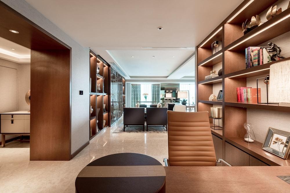 Hilton Kota Kinabalu photo 4