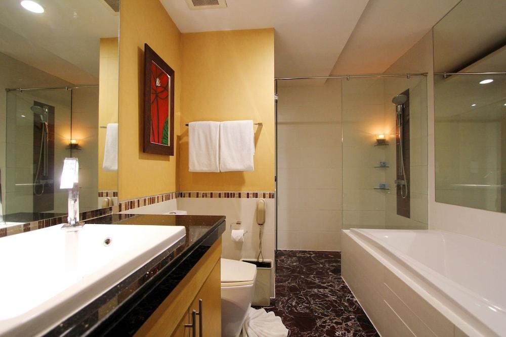 URBANA SATHORN HOTEL photo 2