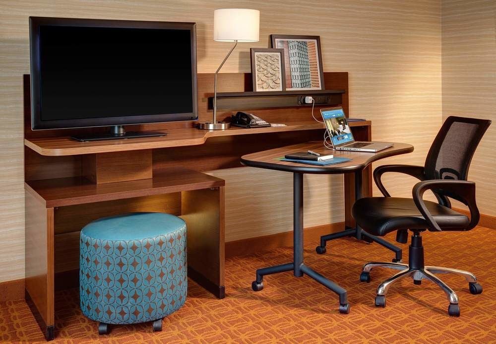 FAIRFIELD INN  SUITES PHILADELPHIA DOWNTOWN/CENTER CITY photo 2