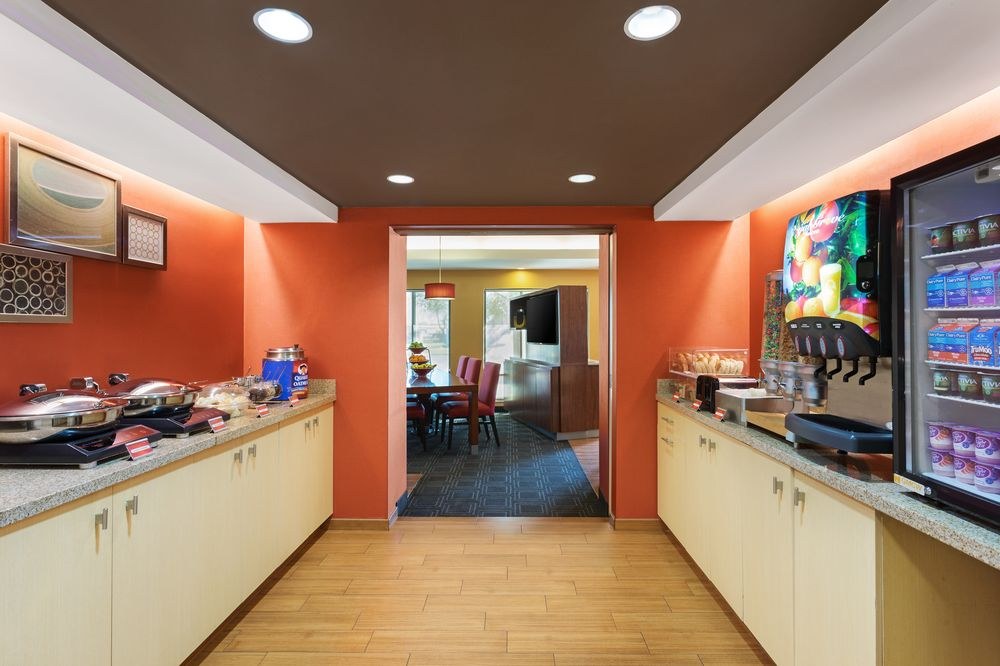 TOWNEPLACE SUITES SHREVEPORT-BOSSIER CITY photo 2