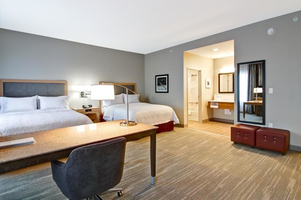 Hampton Inn & Suites by Hilton Grande Prairie photo 1