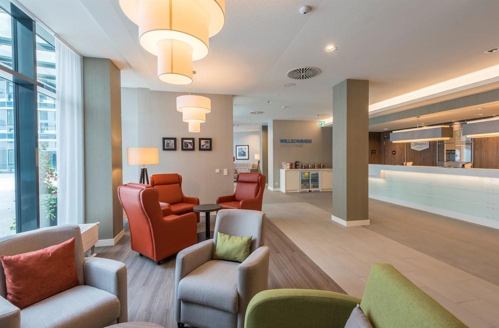 Hampton by Hilton Munich City West photo 1
