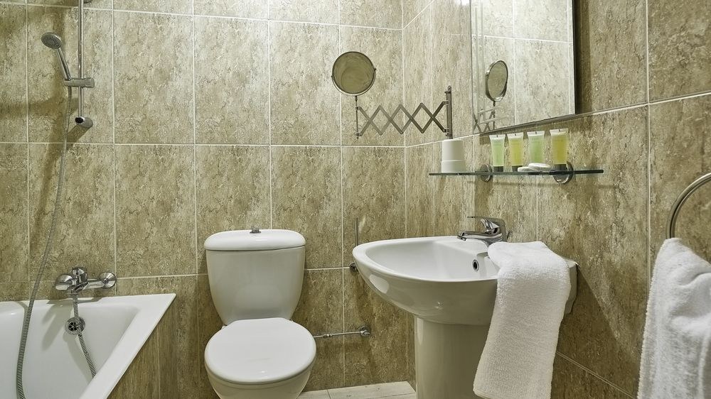 IRIS BEACH HOTEL photo 1