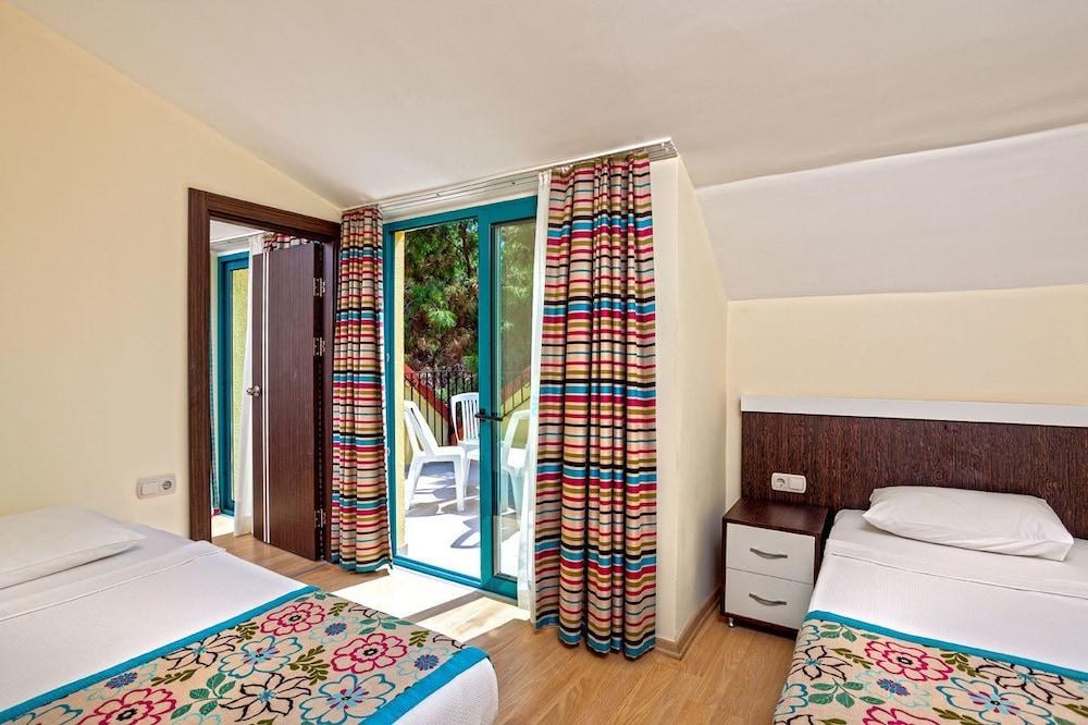 DOSI HOTEL photo 3