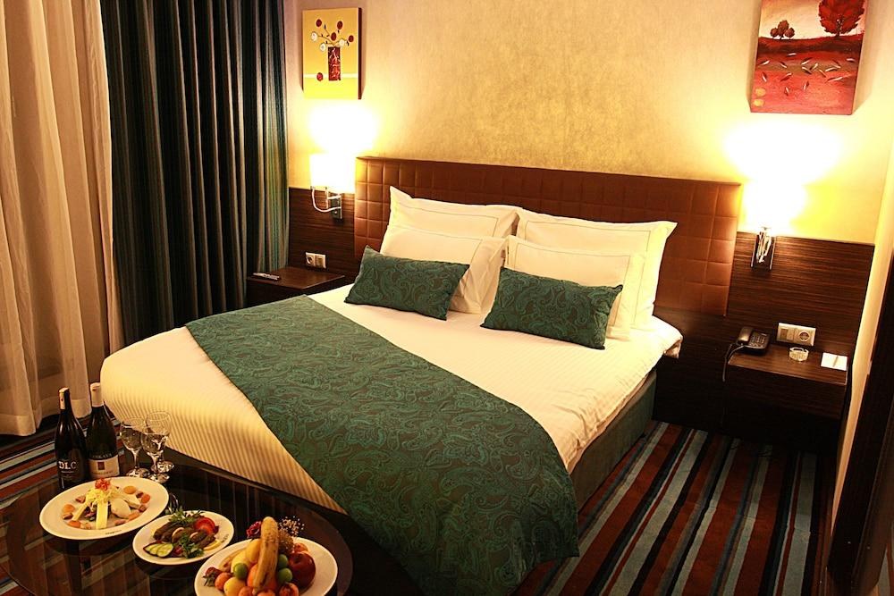 NOTTE HOTEL photo 4
