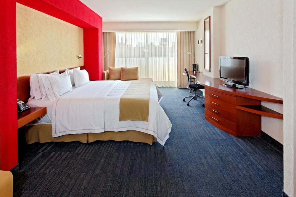 Holiday Inn Express Guadalajara Expo photo 3