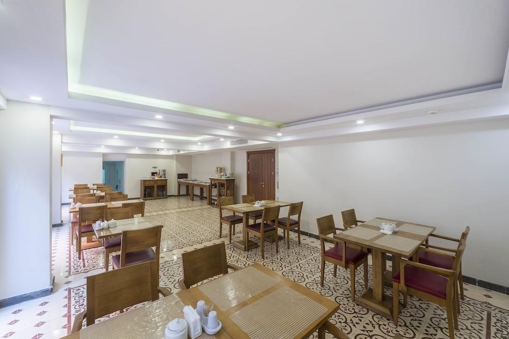 LALINN HOTEL photo 3