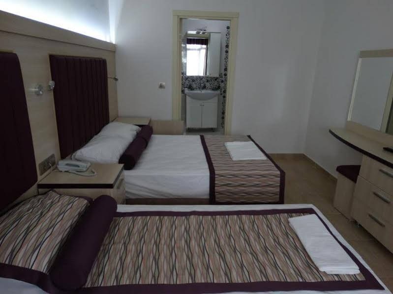 BRONZE HOTEL photo 1