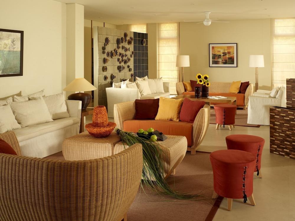 KERNOS BEACH HOTEL & BUNGALOWS