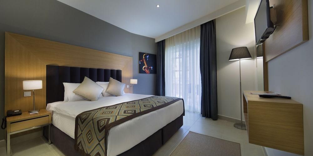 RAMADA RESORT KUSADASI photo 2