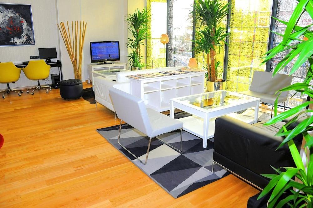 TEMPO HOTEL 4LEVENT photo 2