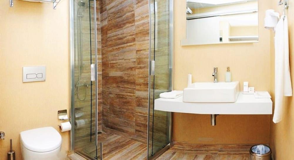 TEMPO HOTEL 4LEVENT photo 4