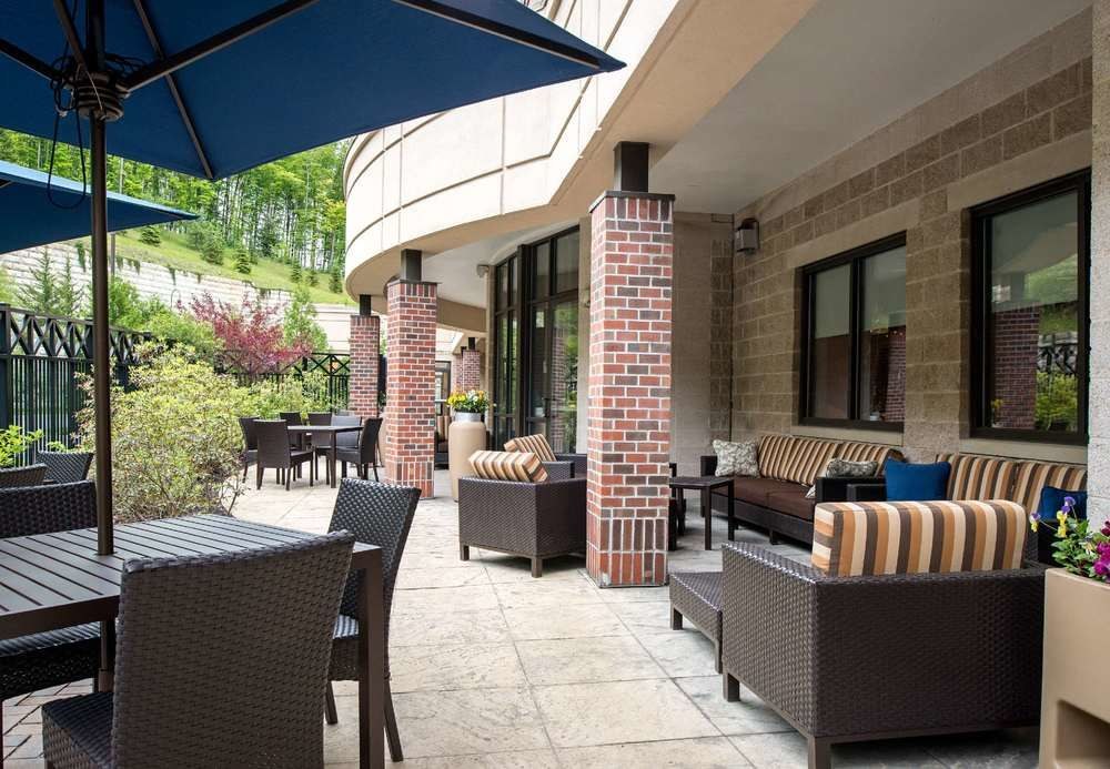 COURTYARD HANOVER LEBANON photo 2