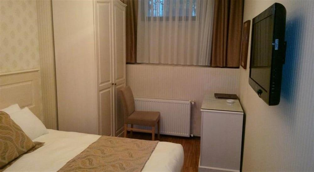 PERA ORIENT HOTEL photo 3