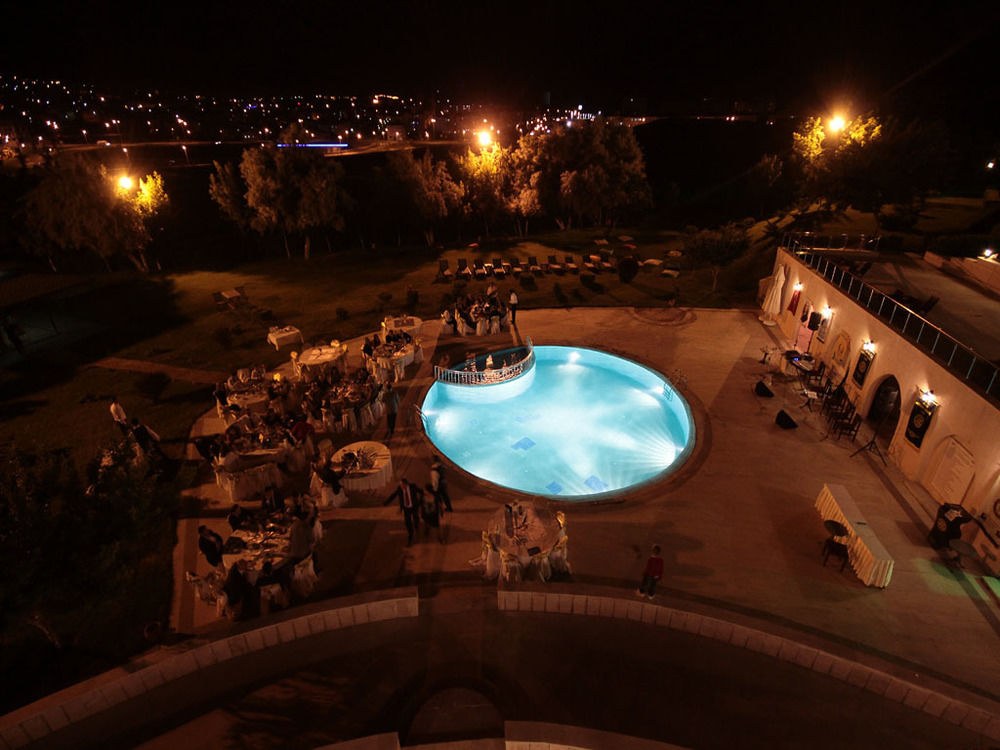 PERI TOWER HOTEL photo 1