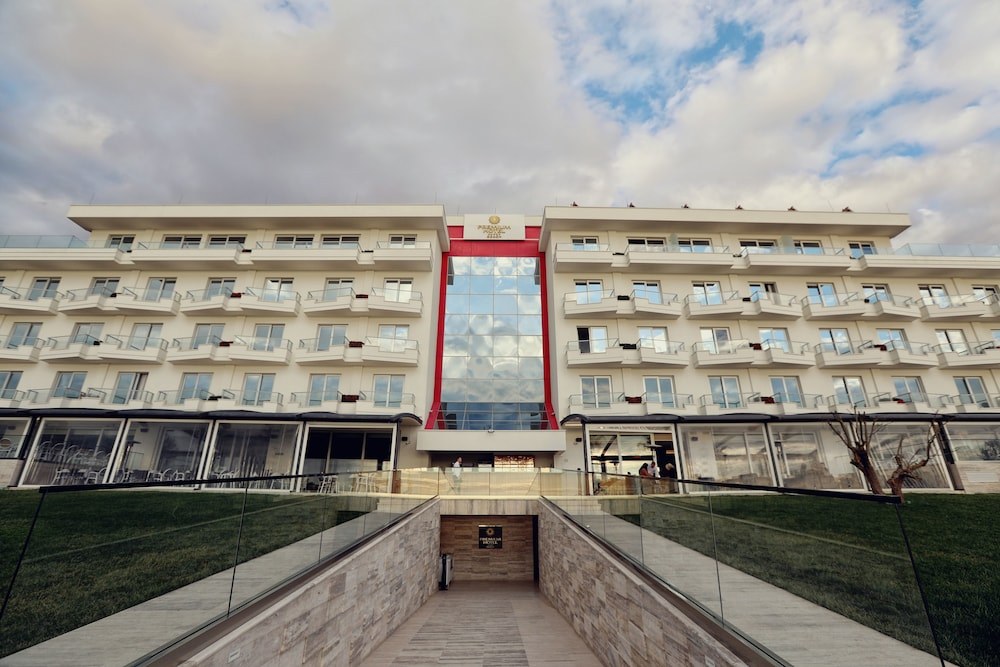 PREMIUM BEACH HOTEL DURRES