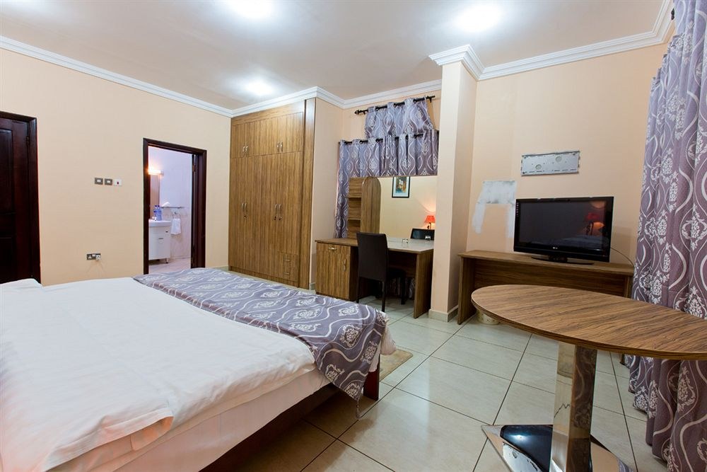 MIDINDI HOTEL