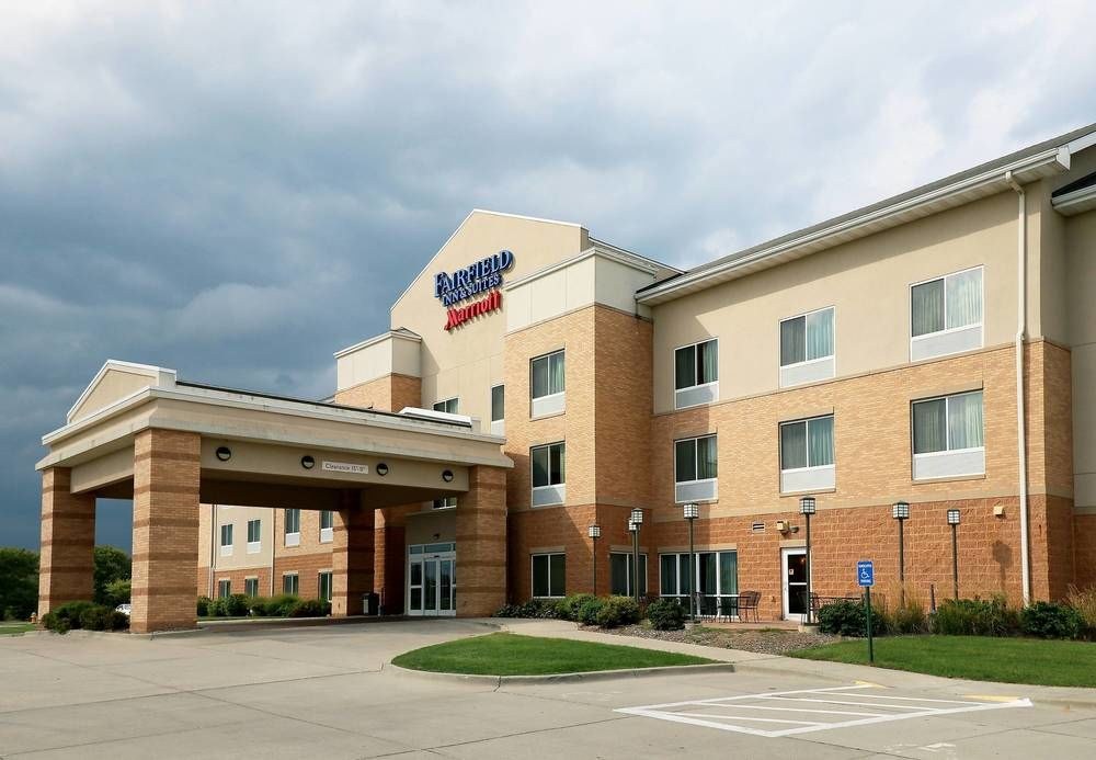 FAIRFIELD INN  SUITES DES MOINES AIRPORT photo 2