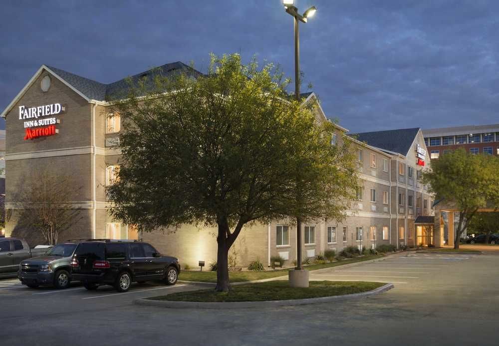 FAIRFIELD INN  SUITES DALLAS PLANO photo 1