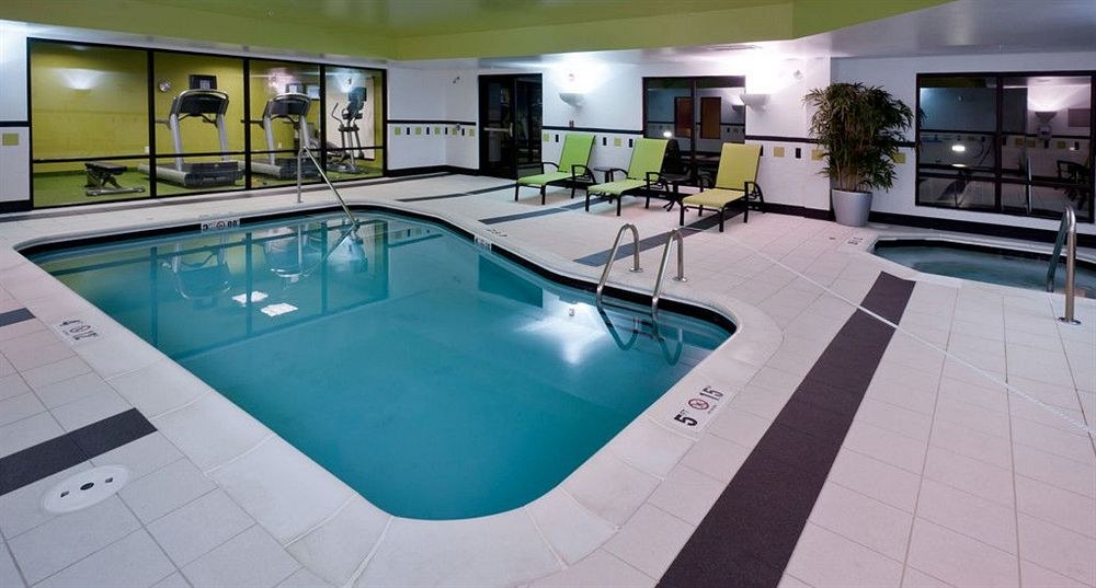 FAIRFIELD INN  SUITES CHARLOTTE MATTHEWS photo 2