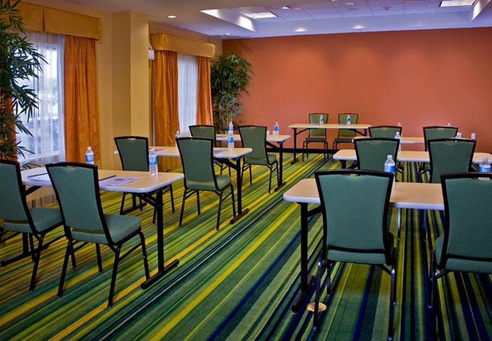 FAIRFIELD INN  SUITES JACKSONVILLE WEST/CHAFFEE POINT