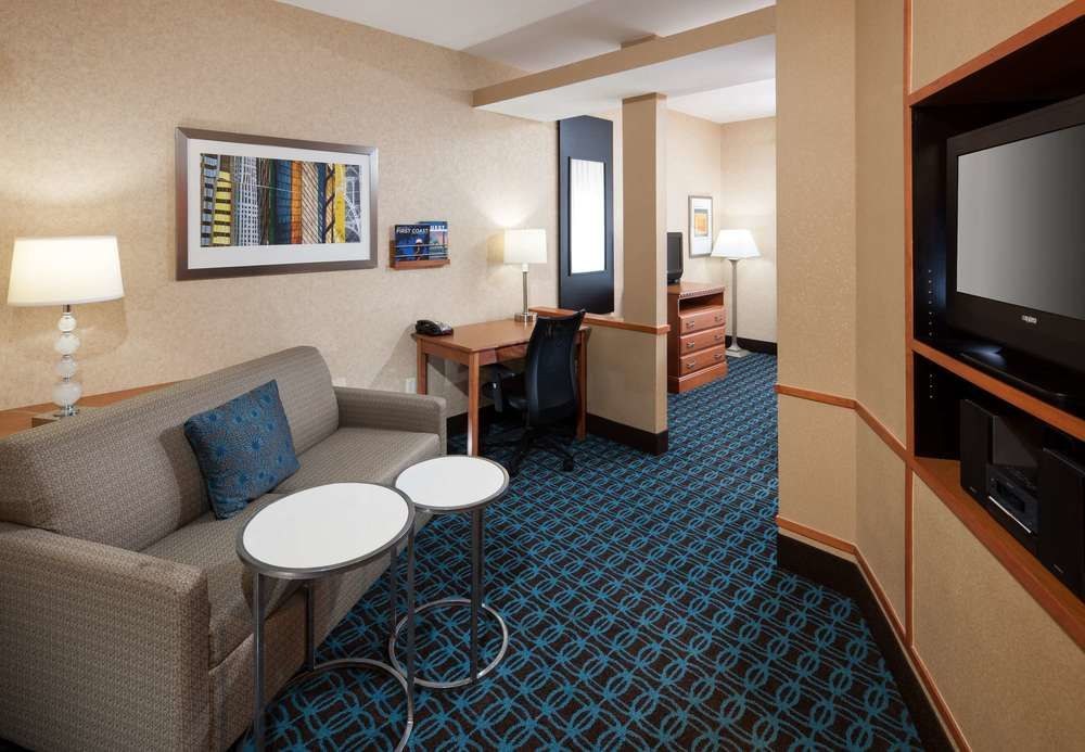 FAIRFIELD INN  SUITES JACKSONVILLE BUTLER BOULEVARD
