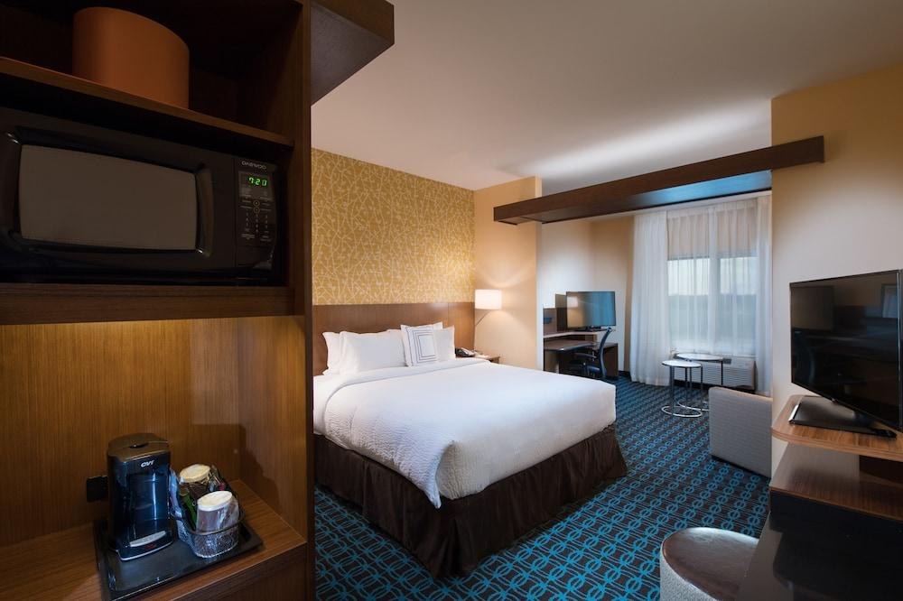 FAIRFIELD INN  SUITES HOUMA SOUTHEAST photo 1