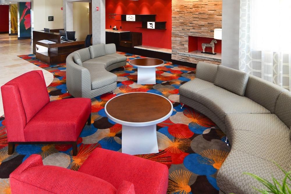 FAIRFIELD INN  SUITES HOUSTON NORTH/SPRING