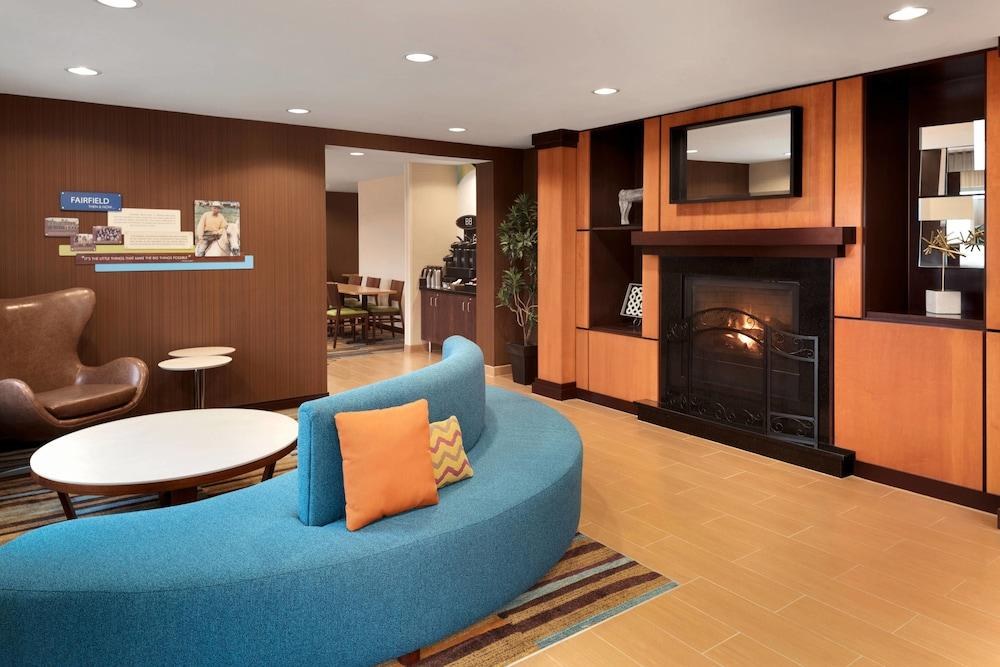 FAIRFIELD INN  SUITES MINNEAPOLIS BLOOMINGTON/MALL OF AMERICA photo 2